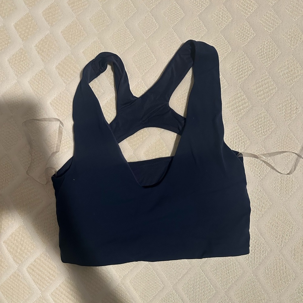 Lululemon cutout sports bra